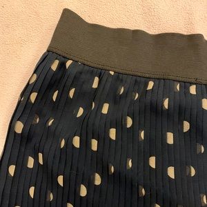 Forever 21 Blue Polka Dot Pleated Mini Skirt